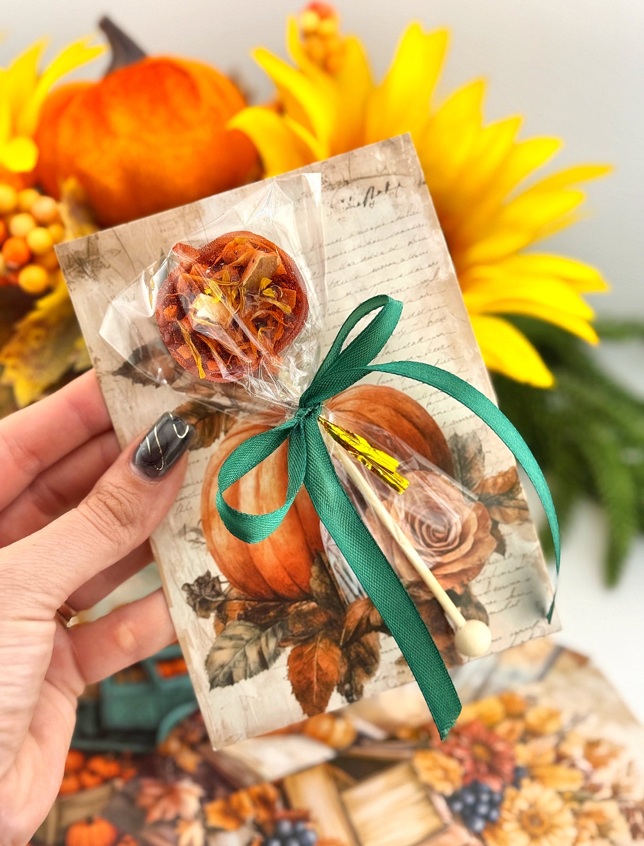 Pumpkin Spice Rooibos Tea Lollipops with Fall Gift Card ā Sugar-Free Herbal Gift | Handmade Autumn Tea Pops