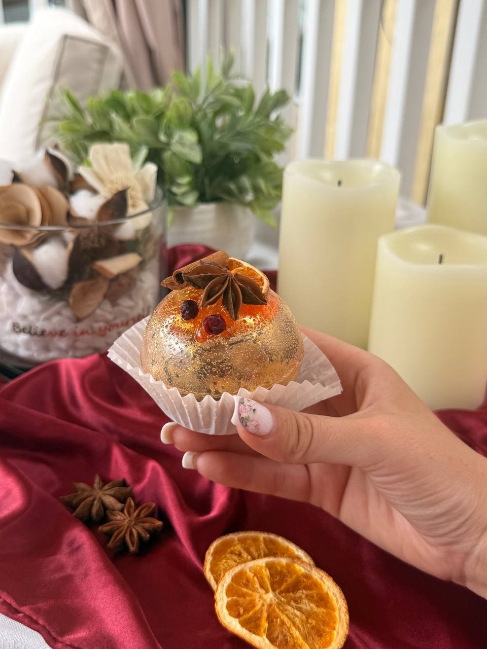 Amber Fruit Flame Tea Bomb โ Ball Shaped Black Tea Infusion with Citrus & Cranberry