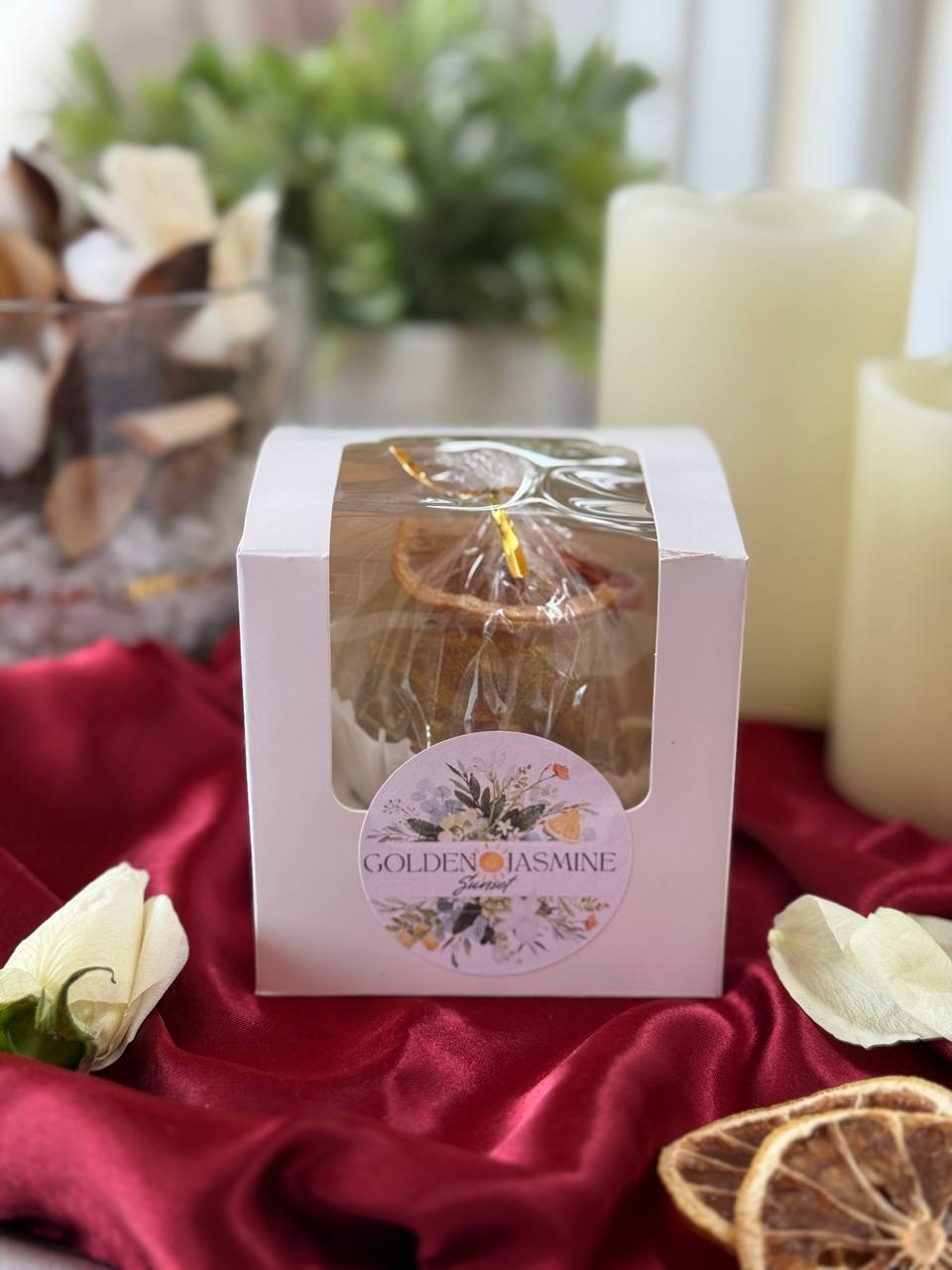 Golden Jasmine Sunset Tea Bomb ā Ball Shaped Green Tea with Jasmine & Lemon
