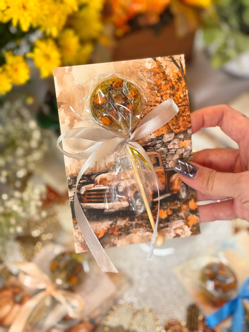 Sea Buckthorn Pine Tea Lollipops with Gift Card β Sugar-Free Herbal Gift | Natural Handmade Tea Pops