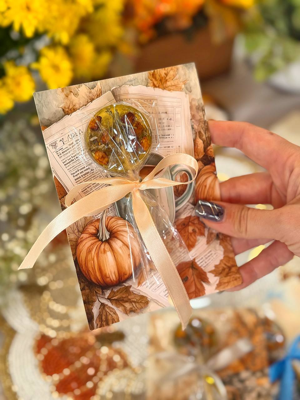 Sea Buckthorn Pine Tea Lollipops with Gift Card β Sugar-Free Herbal Gift | Natural Handmade Tea Pops