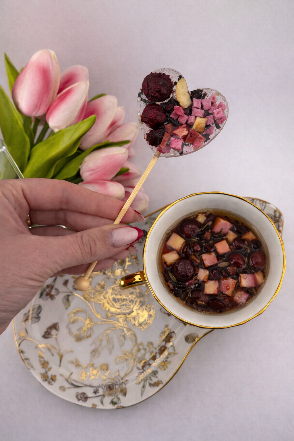 CHERRY PEACH BLOSSOM - Cherry & Peach Black Tea Lollipop (Heart Shape)