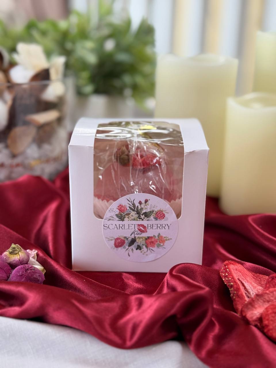 Scarlet Berry Kiss Tea Bomb – Ball Shaped Fruit-Forward Hibiscus Tea Blend