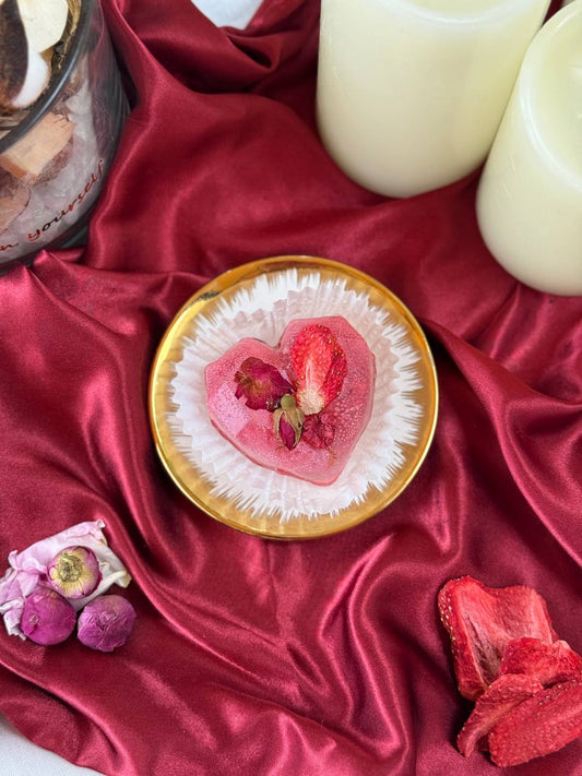 Scarlet Berry Kiss Tea Bomb – Heart Shaped Hibiscus & Berry Infusion