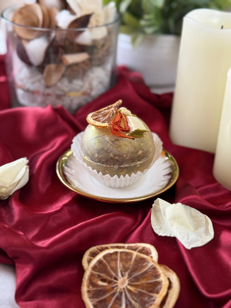 Golden Jasmine Sunset Tea Bomb – Ball Shaped Green Tea with Jasmine & Lemon